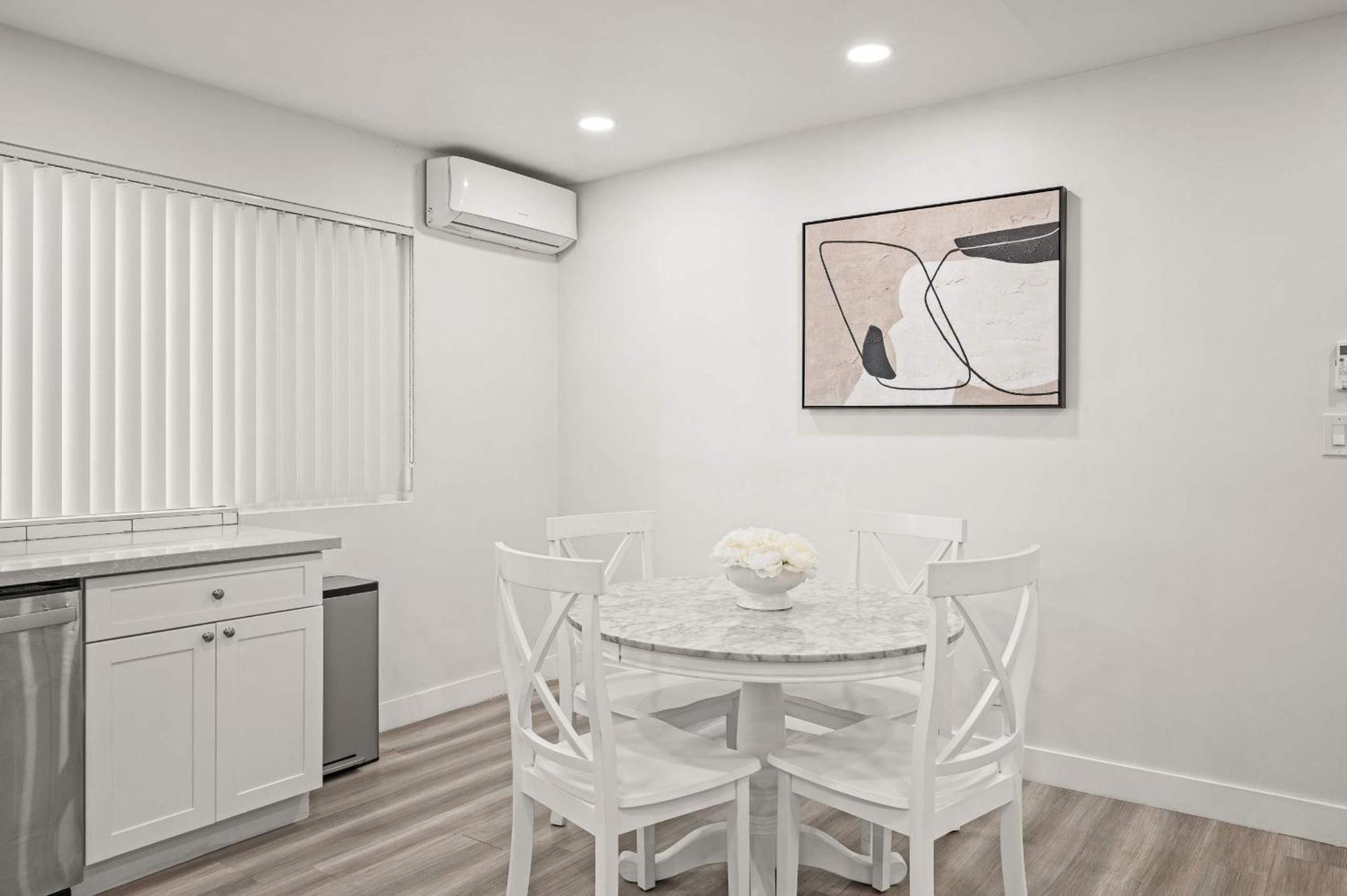 New Renovated 2B2B Apt Self Checkin Free Parking 1 Pasadena Exterior foto