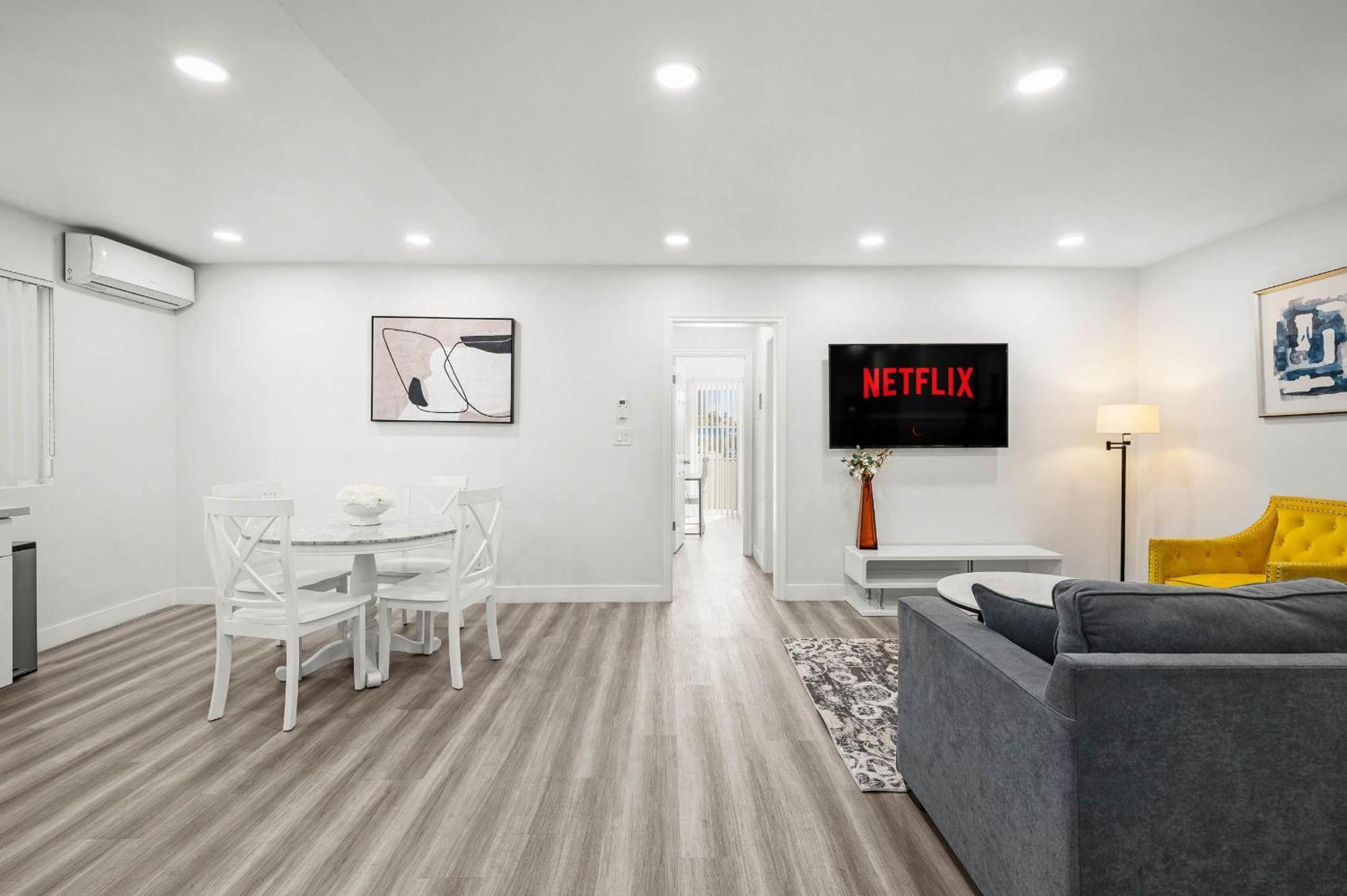 New Renovated 2B2B Apt Self Checkin Free Parking 1 Pasadena Exterior foto